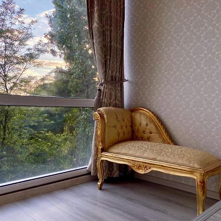 Downtown Studio - Ultra Central With Park View Бухарест Экстерьер фото